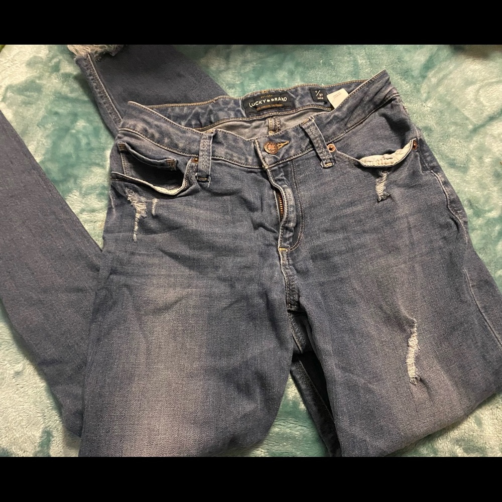 Lucky brand mid rise ripped knee jeans size 4/27